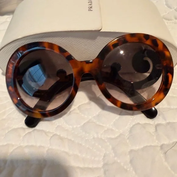 Prada Minimal Baroque Women's Tortoise and Red Swirl Sunglasses - Picture 10 of 15